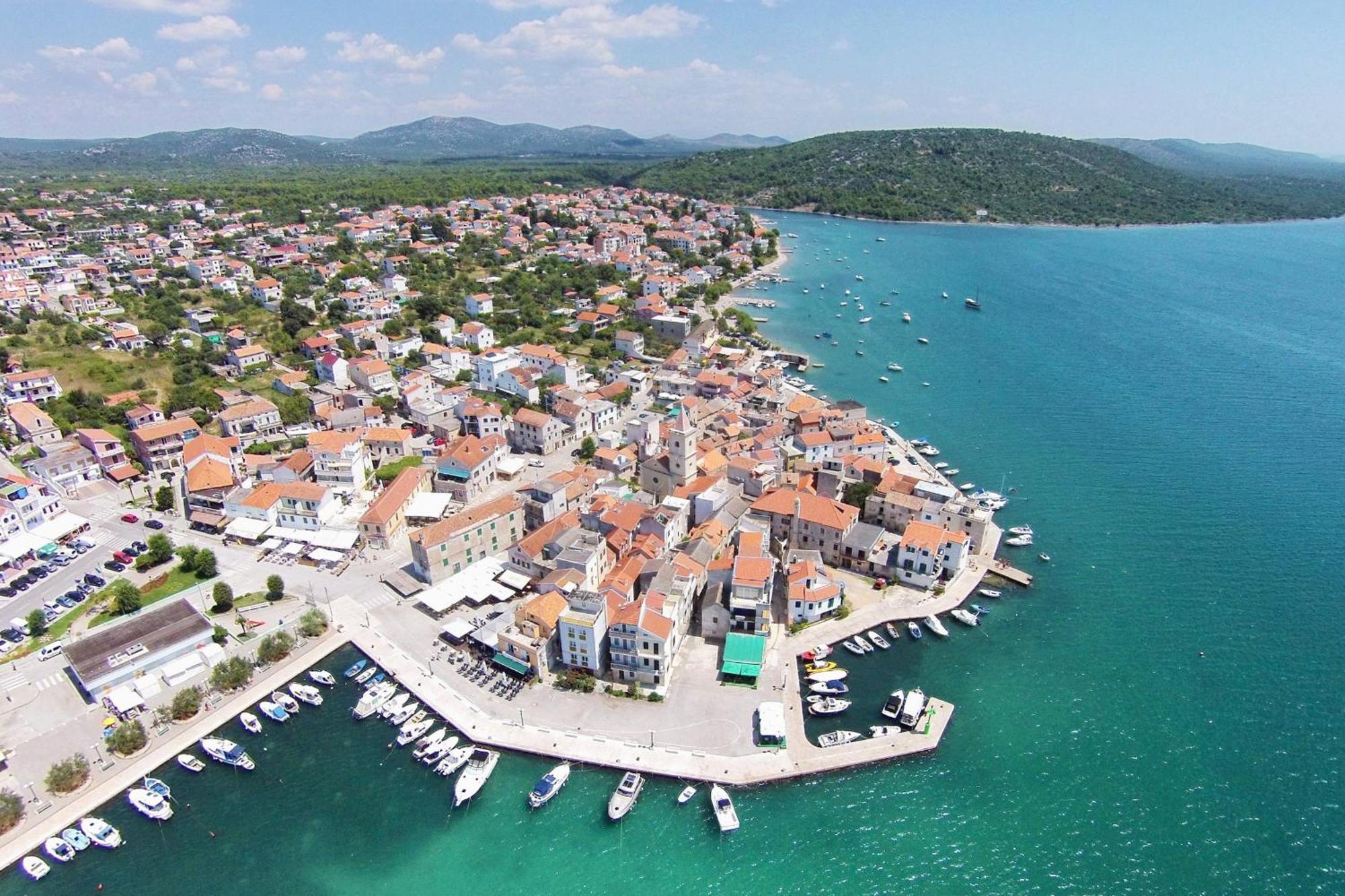 Apartments With A Parking Space Pirovac, Sibenik - 13263 Εξωτερικό φωτογραφία