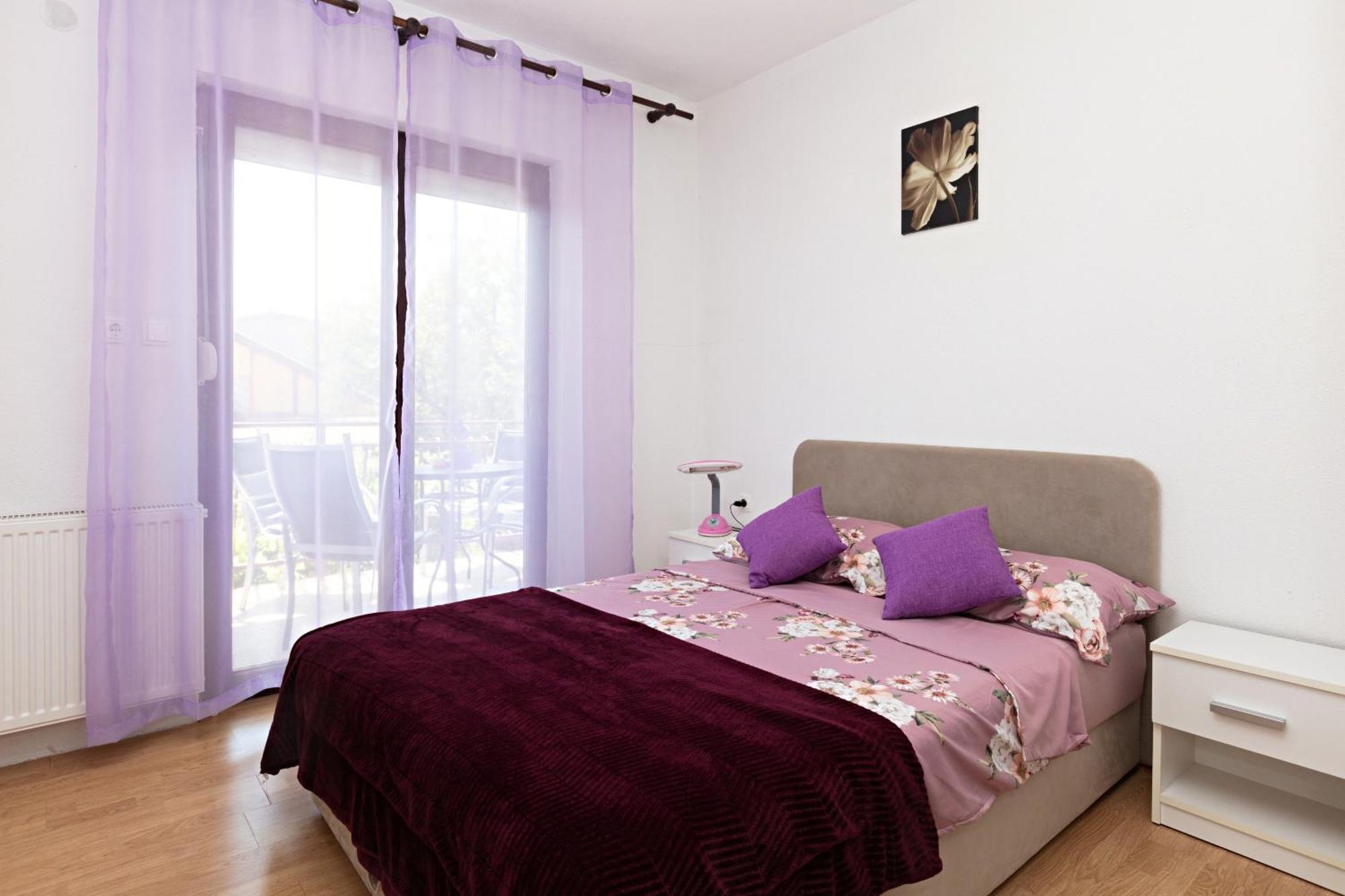 Apartments With A Parking Space Pirovac, Sibenik - 13263 Εξωτερικό φωτογραφία
