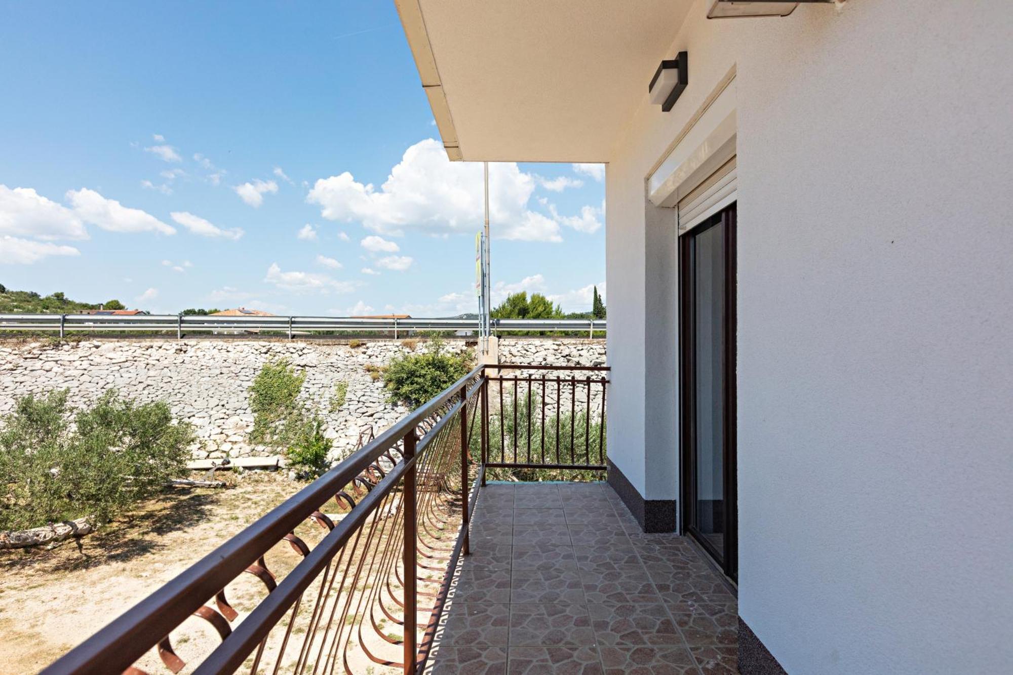 Apartments With A Parking Space Pirovac, Sibenik - 13263 Εξωτερικό φωτογραφία