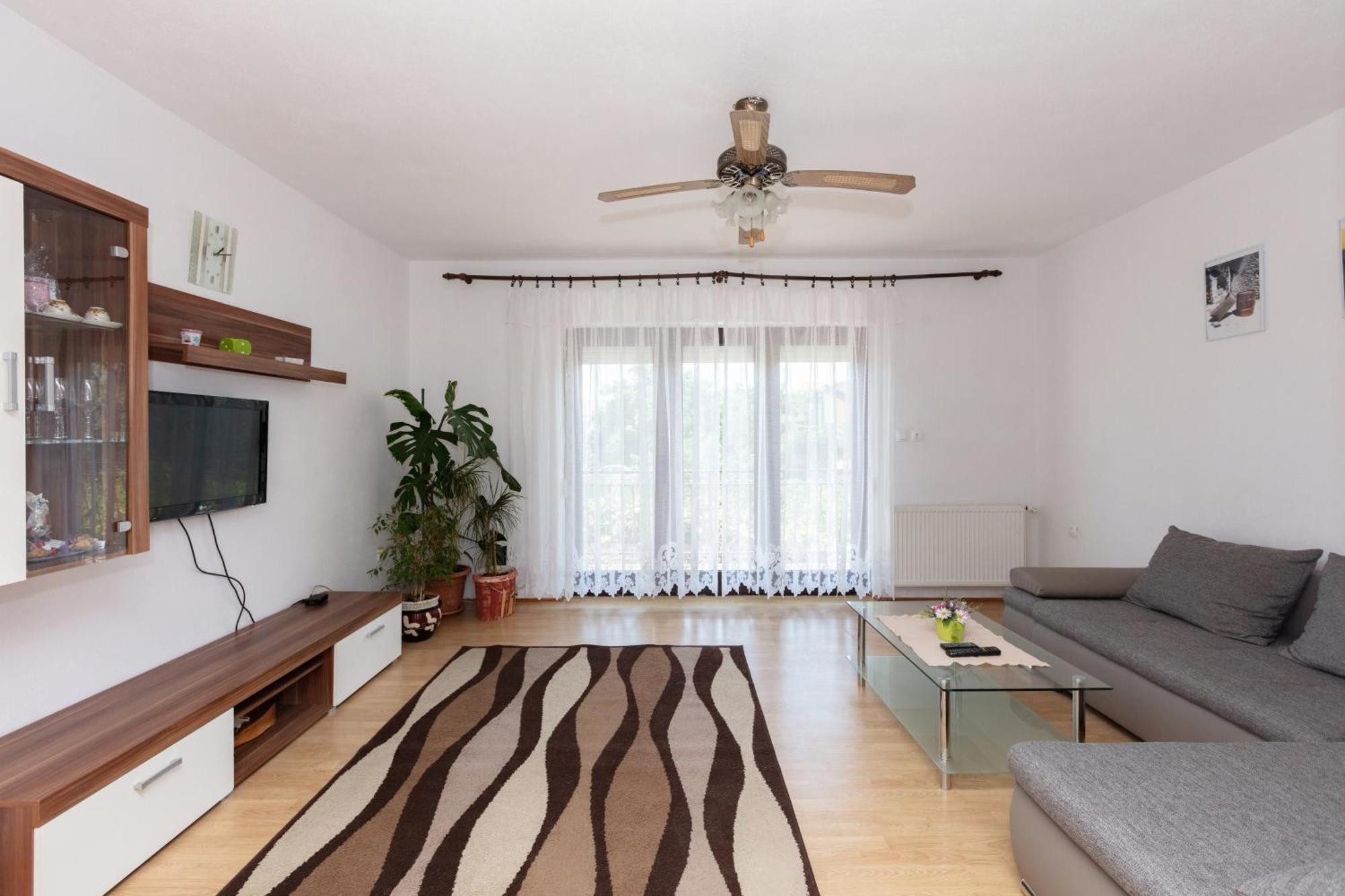 Apartments With A Parking Space Pirovac, Sibenik - 13263 Εξωτερικό φωτογραφία